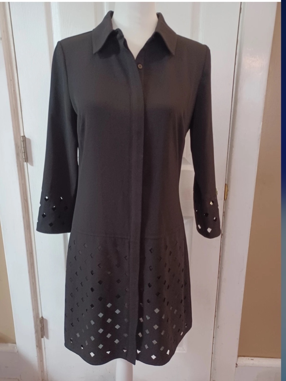 Laundry by Shelli Segal Black Laser Cut Eyelet Shirt Dress Size 4 Classic Chic